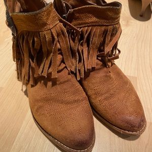 Sam Edelman Bohemian tassels booties
